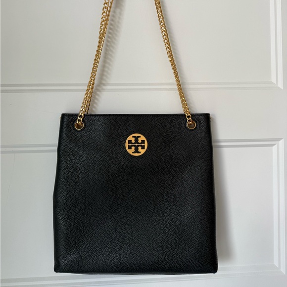 NWOT Authentic TORY BURCH CARSON SWINGPACK CROSSBODY BAG Leather BLACK - Picture 1 of 7